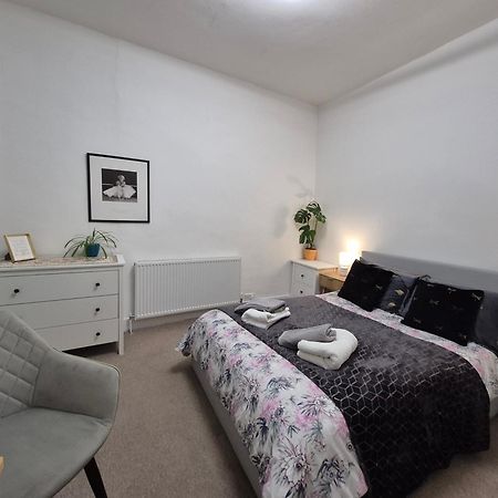 Апартаменты Stylish And Bright Flat In London N8 Turnpike Lane - Piccadilly Line Экстерьер фото