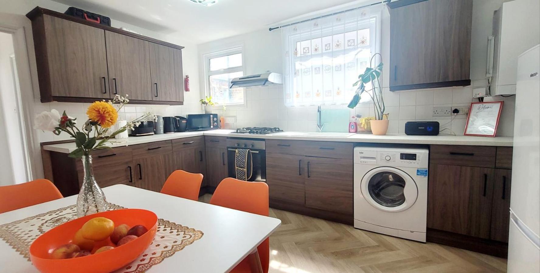 Апартаменты Stylish And Bright Flat In London N8 Turnpike Lane - Piccadilly Line Экстерьер фото